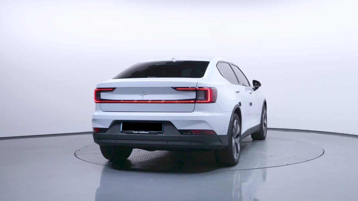 Polestar 2, 2023 — фото 4 из 12