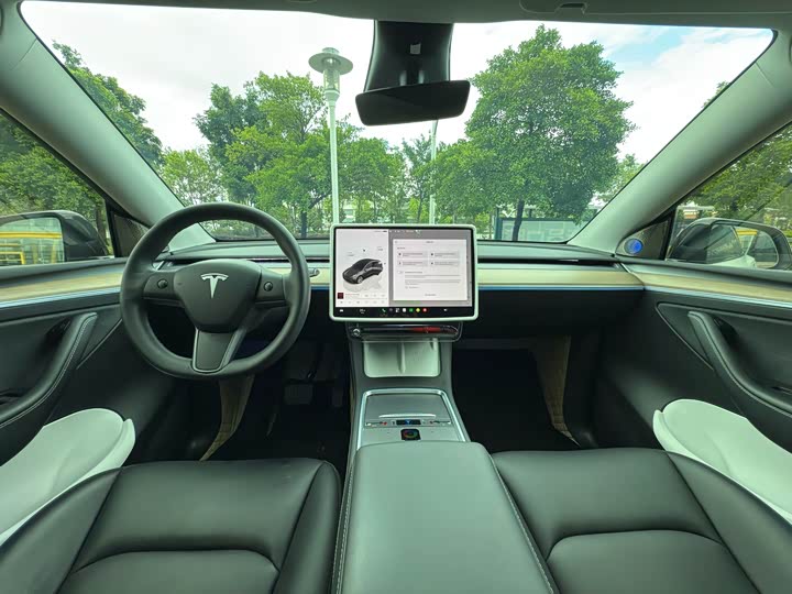 Tesla Model Y, 2023 — фото 8 из 9
