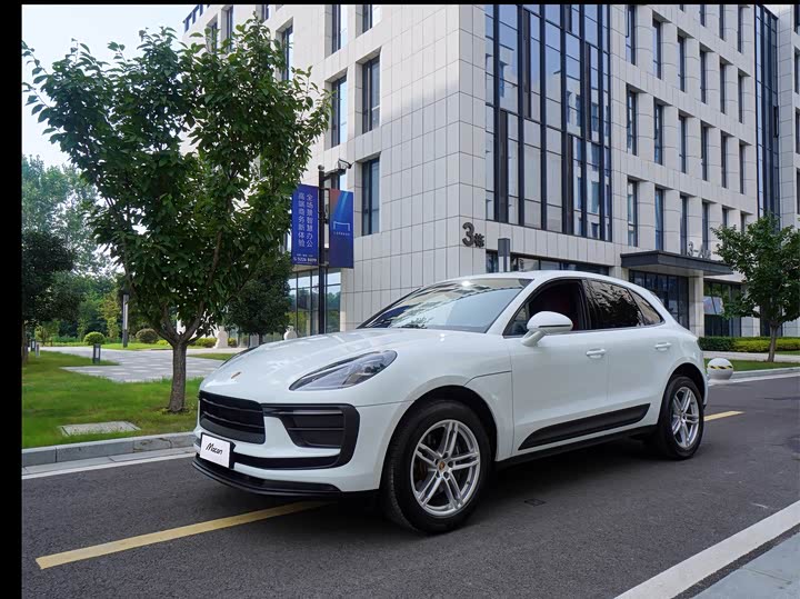Porsche Macan, 2023 — фото 4 из 9
