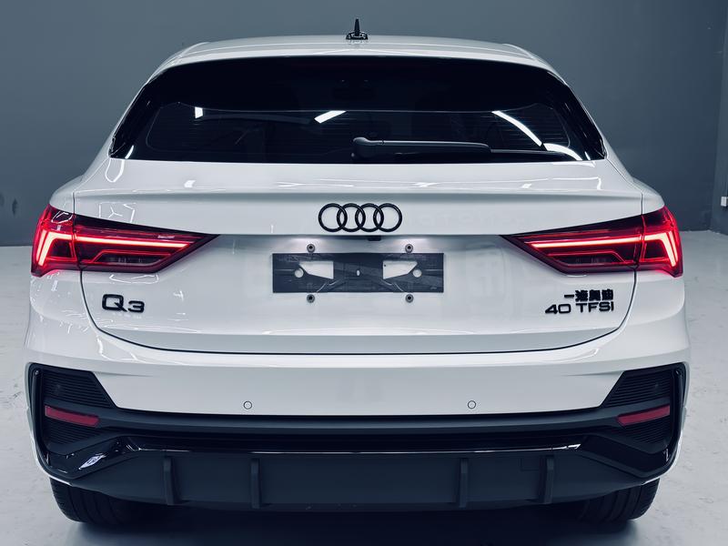 Audi Q3 Sportback, 2024 — фото 5 из 12