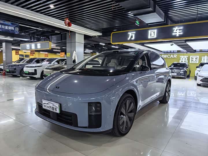 LiXiang i8, 2025 — купить в Чебоксарах под ключ