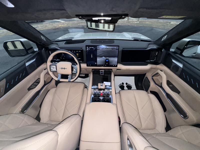 BYD FangChengBao Leopard 8, 2026 — фото 11 из 12