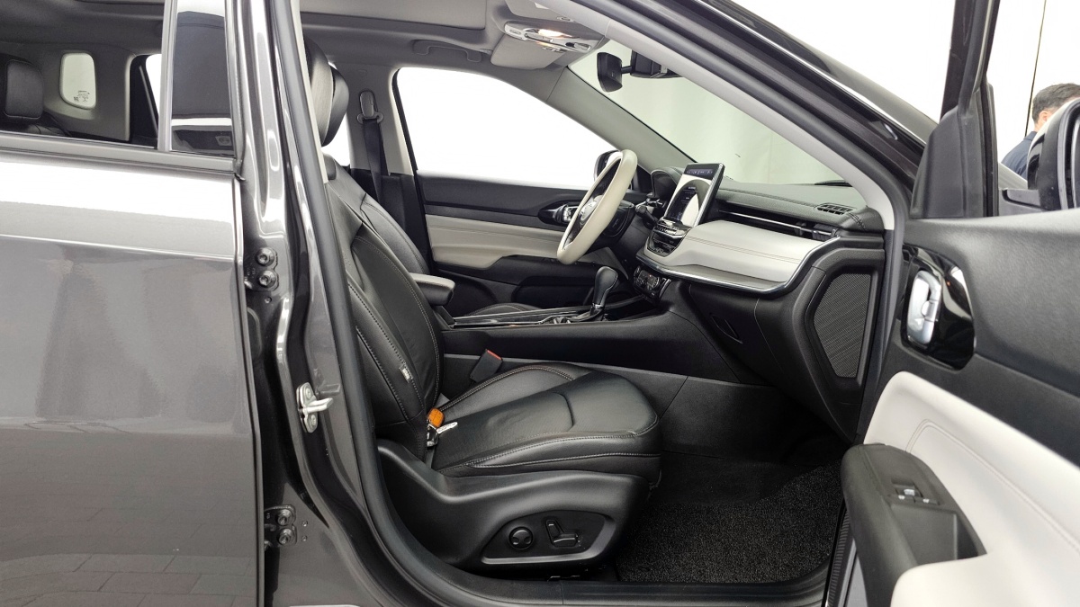 Jeep Compass, 2022 — фото 10 из 12