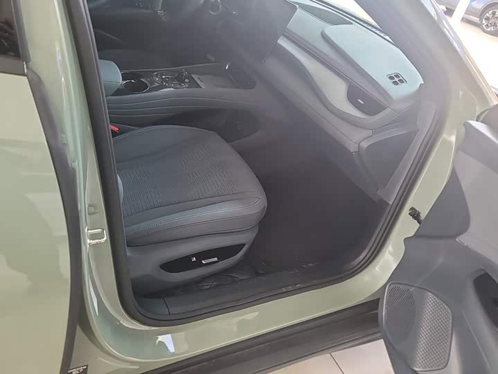 BYD Seal 06 GT, 2024 — фото 8 из 9