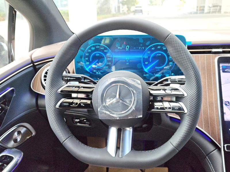 Mercedes-Benz EQE, 2025 — фото 12 из 12
