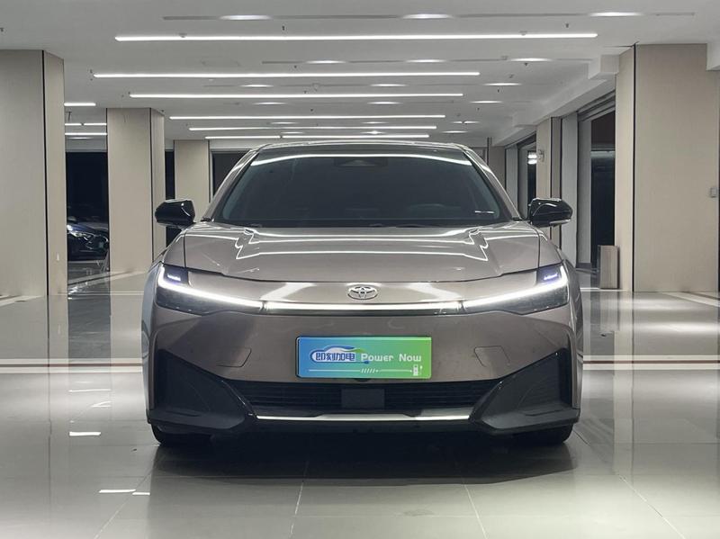 Toyota bZ3, 2023 — фото 2 из 11