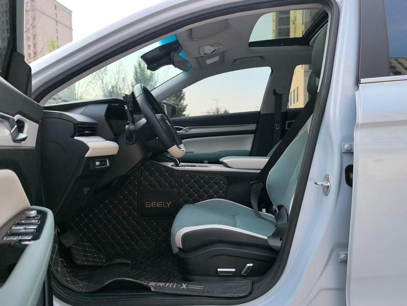 Geely Emgrand L Hi·P Hybrid, 2022 — фото 9 из 11