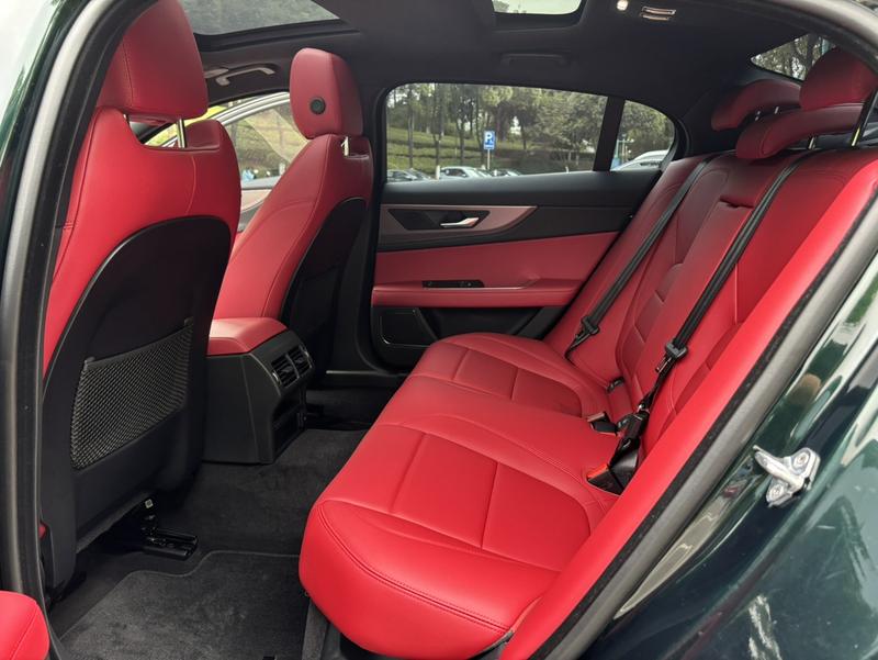 Jaguar XE L, 2022 — фото 11 из 12