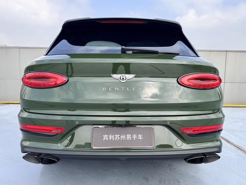 Bentley Bentayga, 2023 — фото 6 из 12
