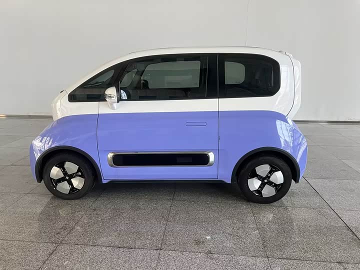 Baojun KiWi EV, 2022 — фото 5 из 9