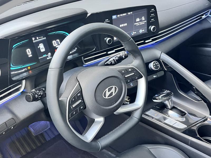 Hyundai Elantra N line, 2025 — фото 8 из 12
