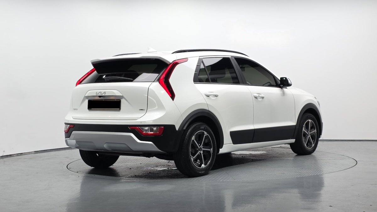 Kia Niro, 2022 — фото 2 из 12