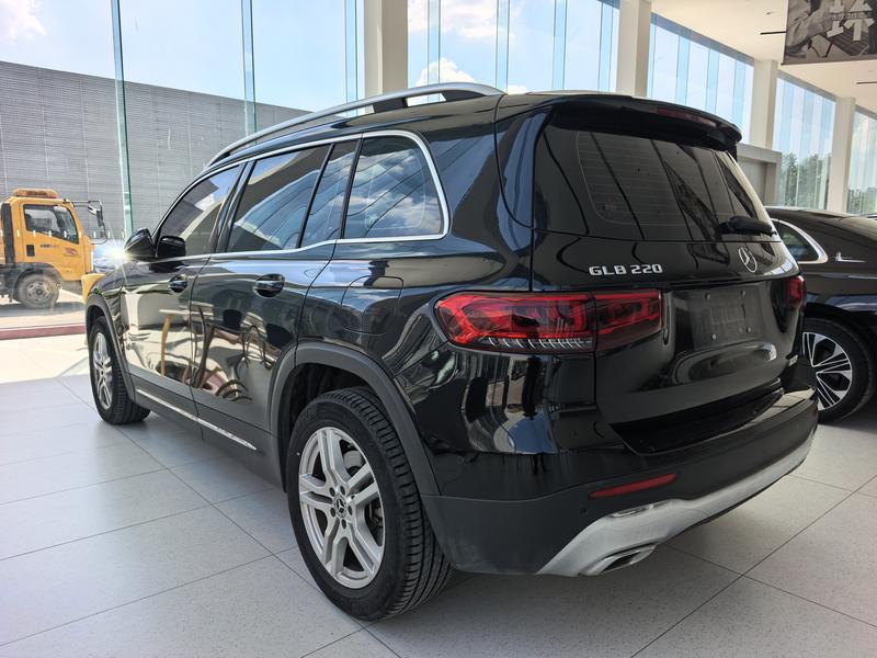 Mercedes-Benz GLB-Class, 2023 — фото 4 из 9