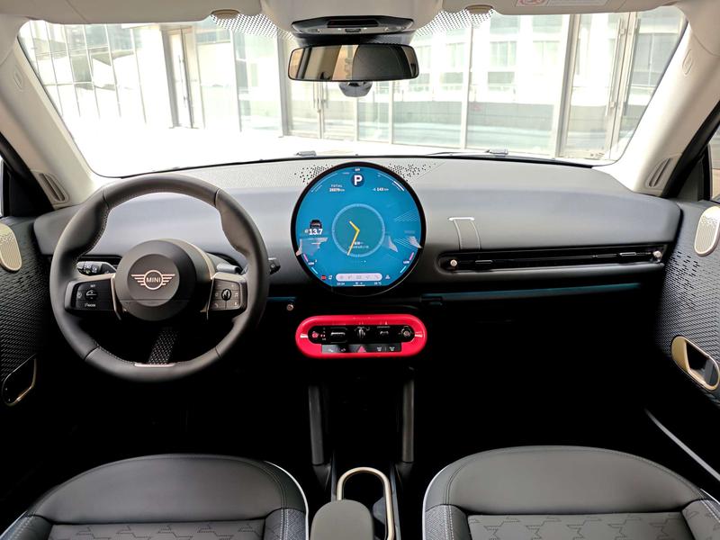 Mini Cooper, 2024 — фото 10 из 12
