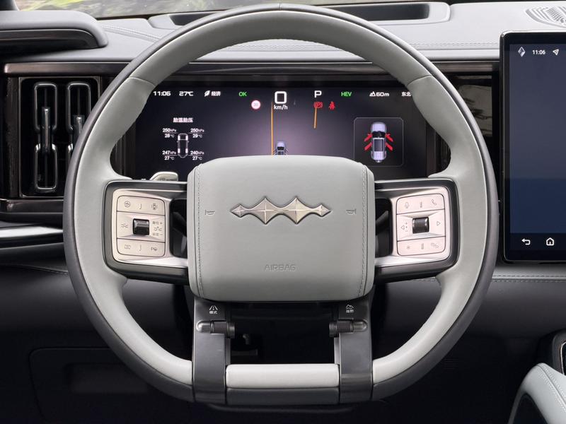 BYD FangChengBao Leopard 5, 2024 — фото 10 из 12