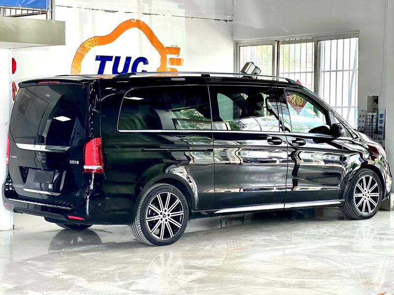 Mercedes-Benz V-Class, 2023 — фото 5 из 12