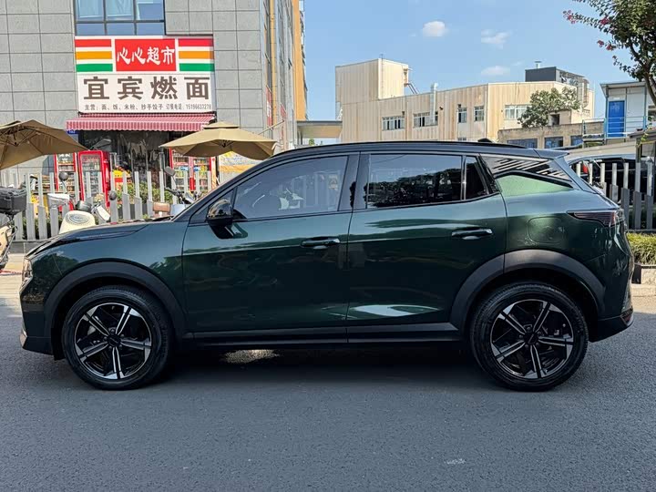 Lynk & Co 06 EM-P Hybrid, 2024 — фото 3 из 9
