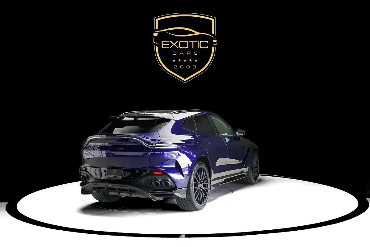 Aston Martin DBX, 2023 — фото 4 из 10