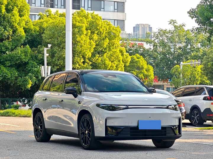 Leapmotor C10, 2025 — фото 3 из 9