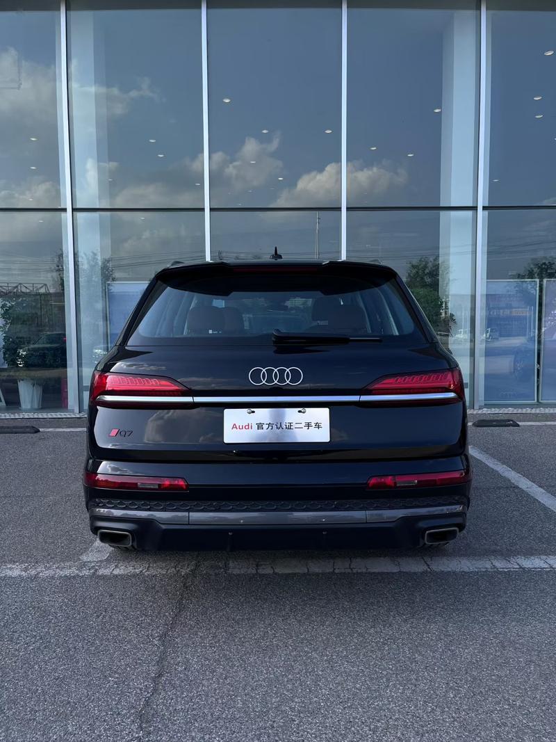 Audi Q7, 2025 — фото 2 из 8