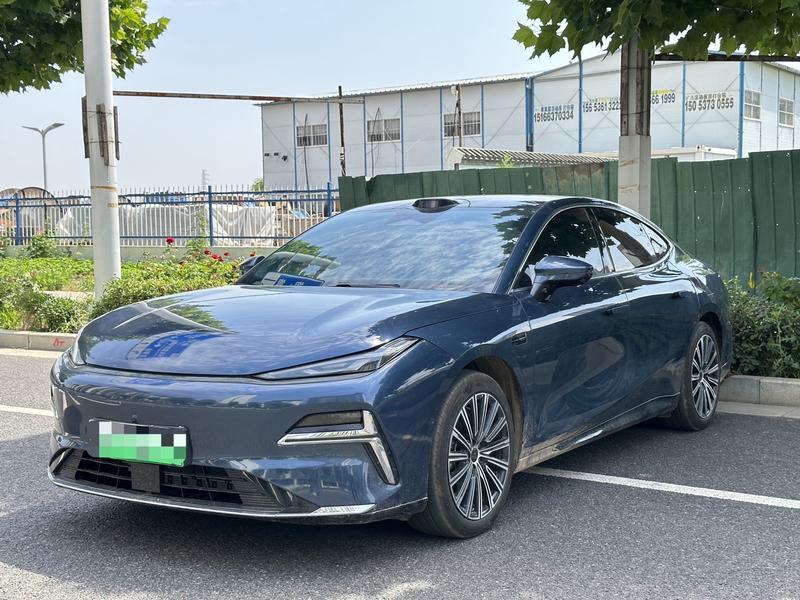 Geely Galaxy Starshine 8 EM-i, 2025 — купить в Иванове под ключ
