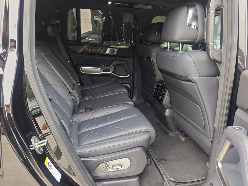BYD FangChengBao Leopard 8, 2024 — фото 9 из 10
