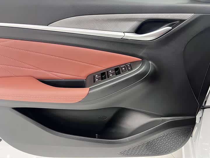 Changan Eado Plus, 2022 — фото 9 из 9
