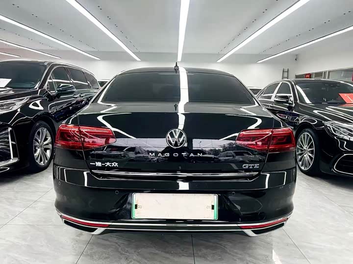 Volkswagen Magotan GTE Hybrid, 2023 — фото 5 из 9