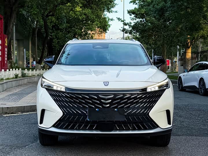 Roewe RX5, 2024 — фото 8 из 9