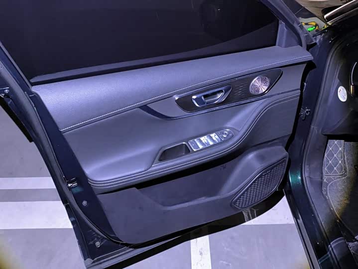 Chery Tiggo 8 Pro Hybrid, 2023 — фото 7 из 9