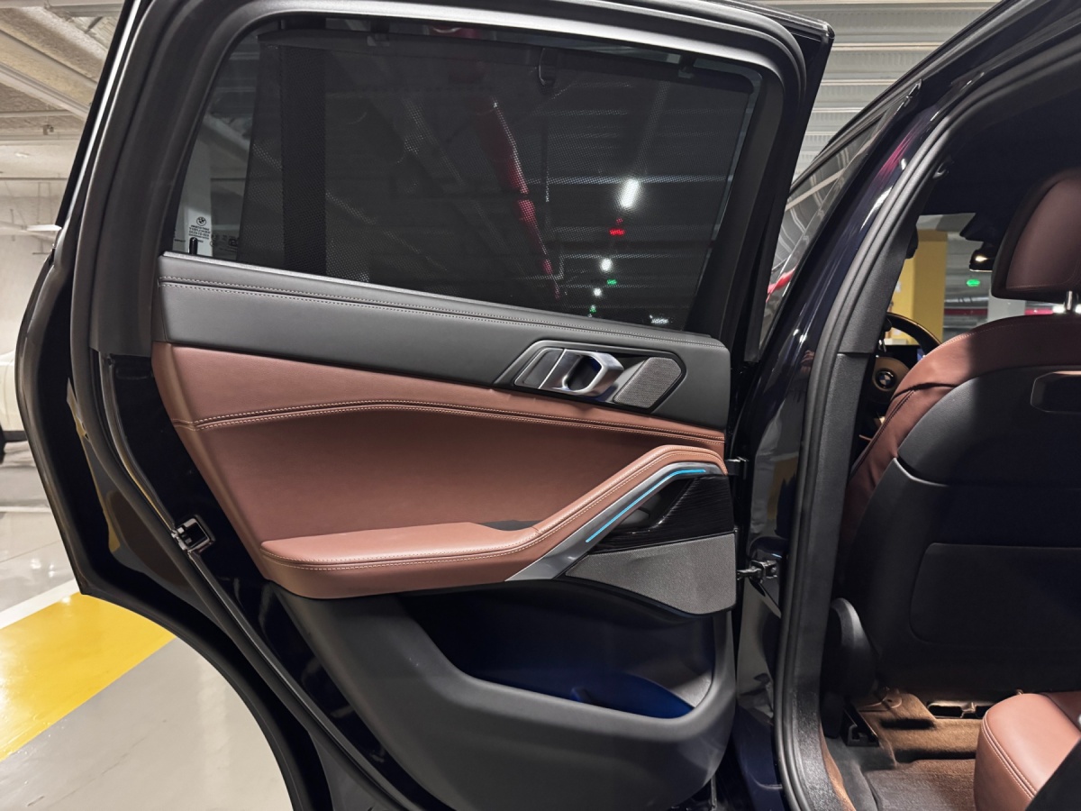 BMW X6, 2025 — фото 10 из 12