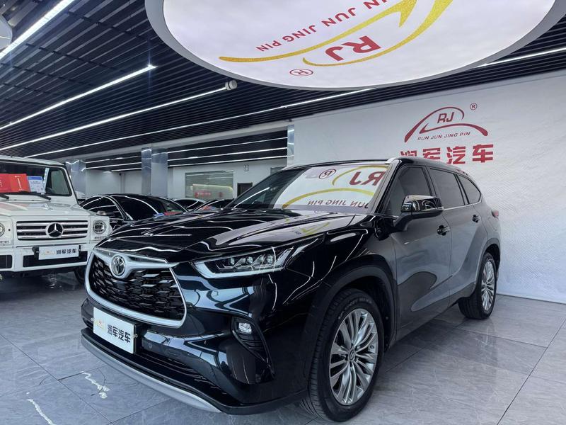 Toyota Highlander, 2023 — купить в Смоленске под ключ