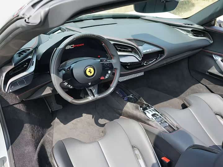 Ferrari SF90, 2025 — фото 4 из 5