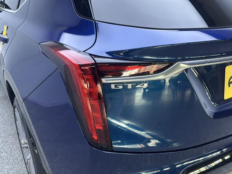 Cadillac GT4, 2026 — фото 10 из 12