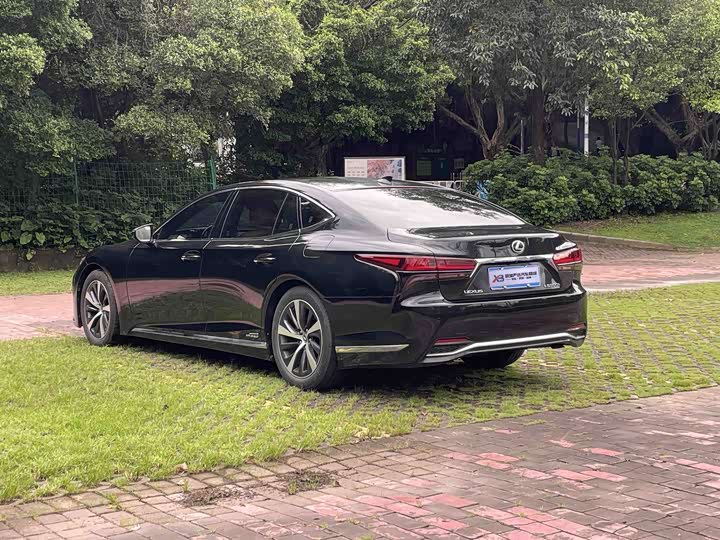 Lexus LS, 2021 — фото 4 из 9