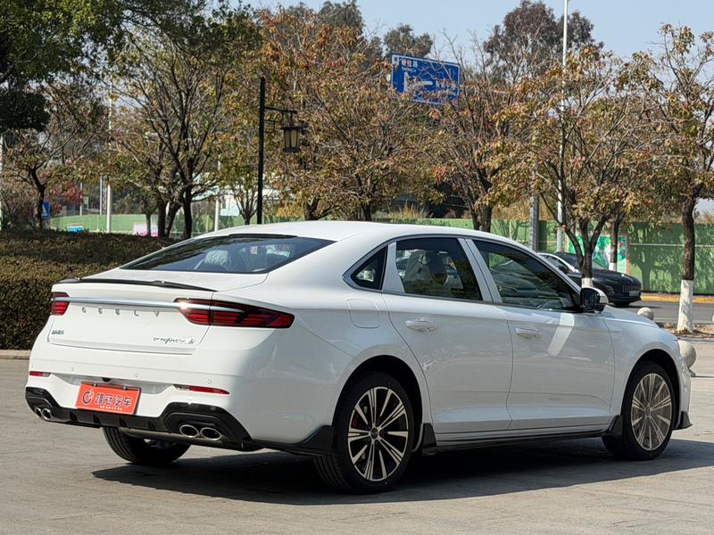 Geely Preface, 2025 — фото 7 из 12