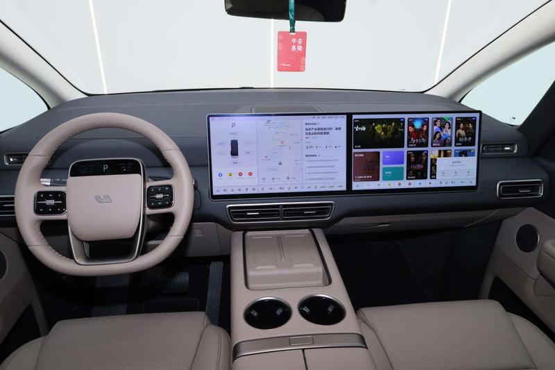 LiXiang Mega, 2025 — фото 9 из 12
