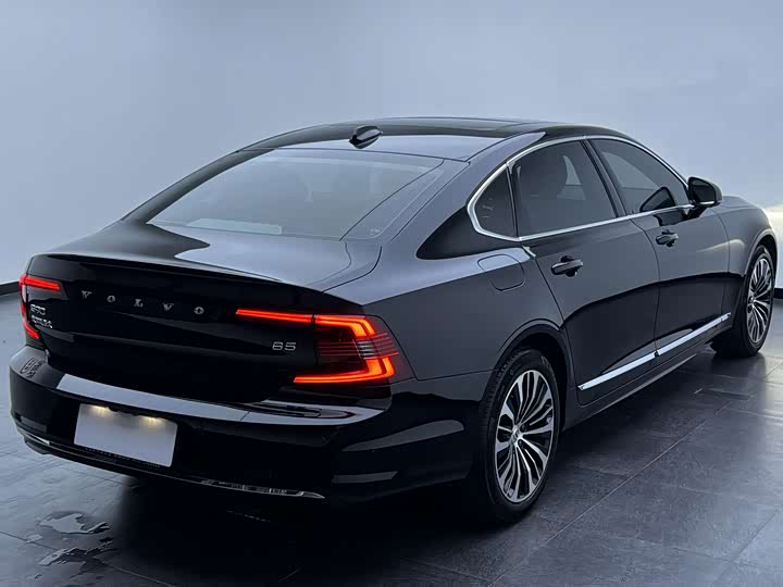Volvo S90, 2024 — фото 6 из 9
