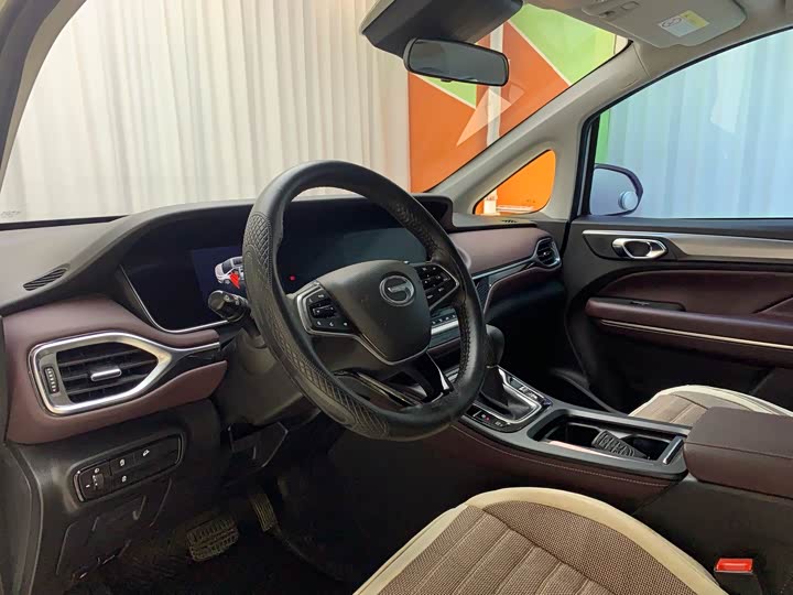 GAC Trumpchi M6, 2022 — фото 7 из 9
