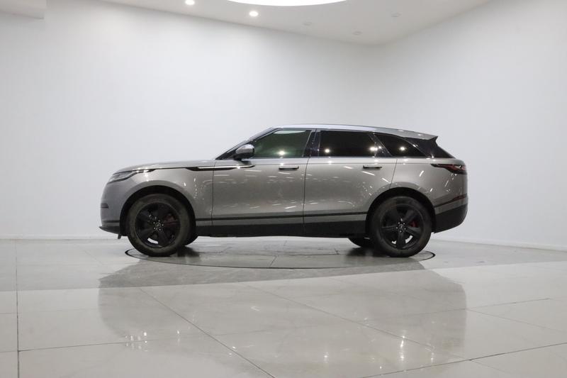 Land Rover Range Rover Velar, 2023 — фото 4 из 12