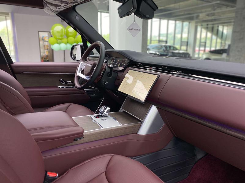 Land Rover Range Rover, 2025 — фото 9 из 12
