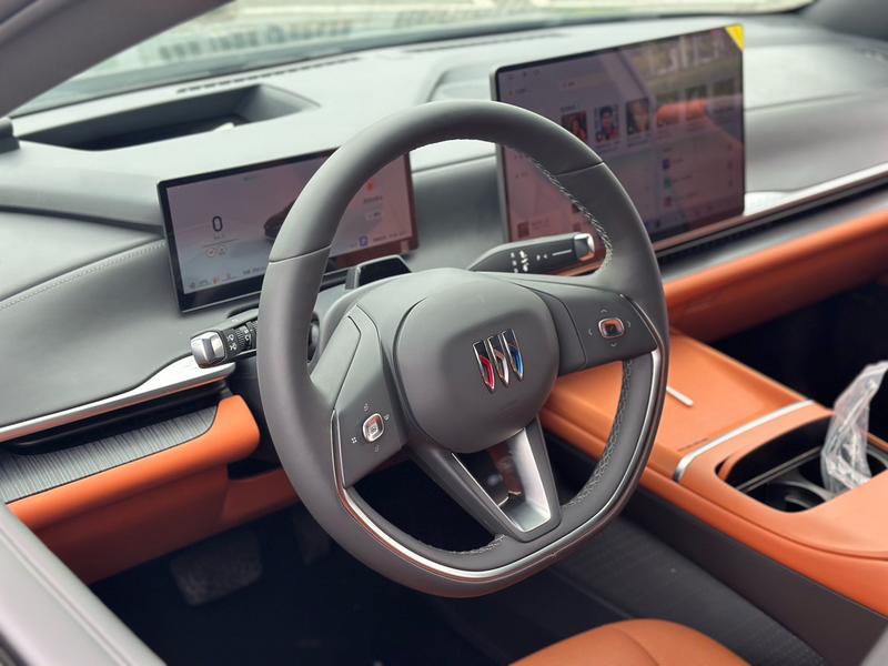 Buick Electra L7, 2025 — фото 8 из 11