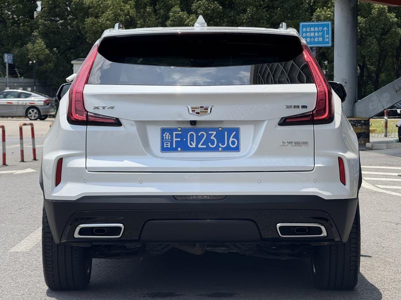 Cadillac XT4, 2023 — фото 5 из 12
