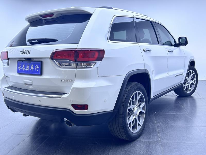 Jeep Grand Cherokee, 2022 — фото 6 из 12