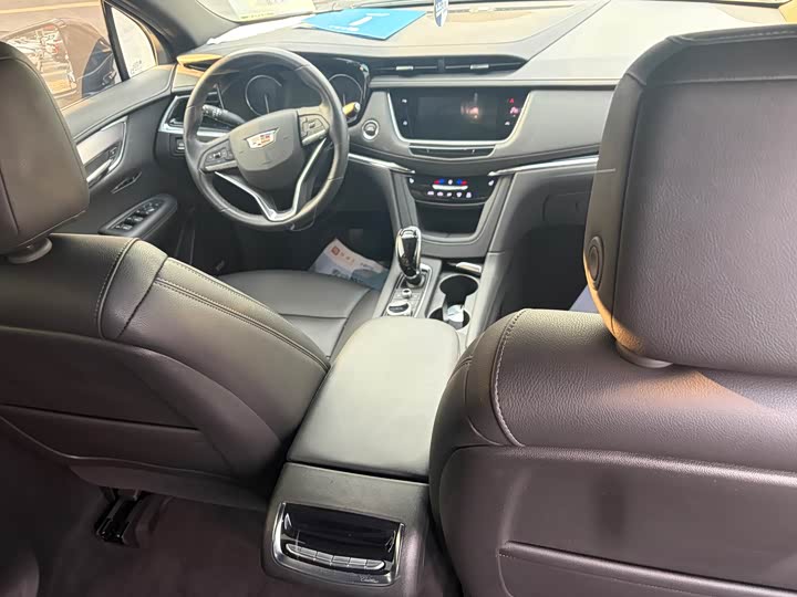 Cadillac XT6, 2022 — фото 9 из 9
