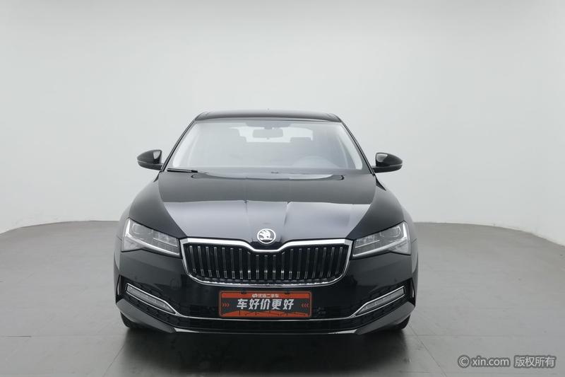 Skoda Superb, 2025 — фото 2 из 12
