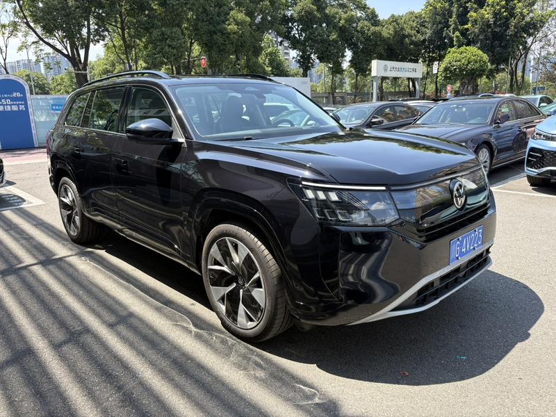 Volkswagen Teramont Pro, 2025 — фото 3 из 12