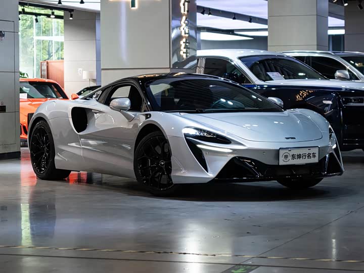 McLaren Artura, 2024 — фото 4 из 9