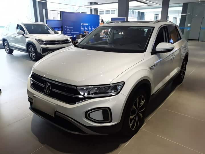 Volkswagen T-Roc, 2024 — фото 2 из 9