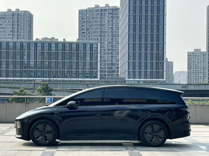 LiXiang i8, 2025 — фото 4 из 10